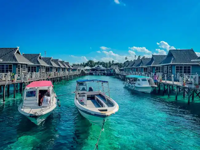 Billabong Scuba Chalets in Mabul island