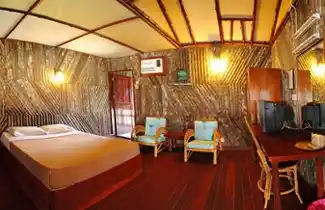 Dragon Inn Room
