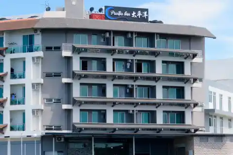 Pacific Inn